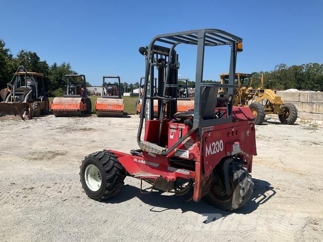 Moffett M5000 Závesné vysokozdvižné vozíky