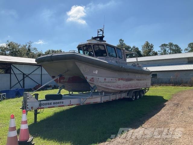  Moose M2-35 Pracovné lode, bárky a pontóny