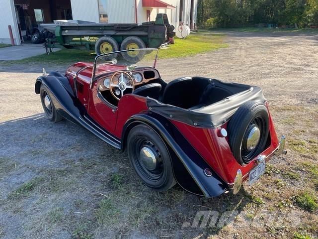Morgan Plus 4 Automobily