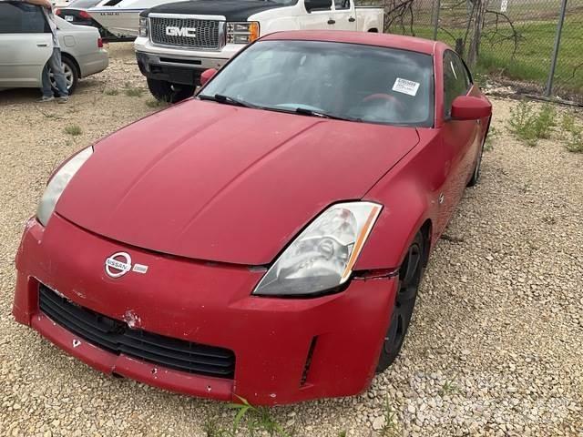 Nissan 350Z Automobily