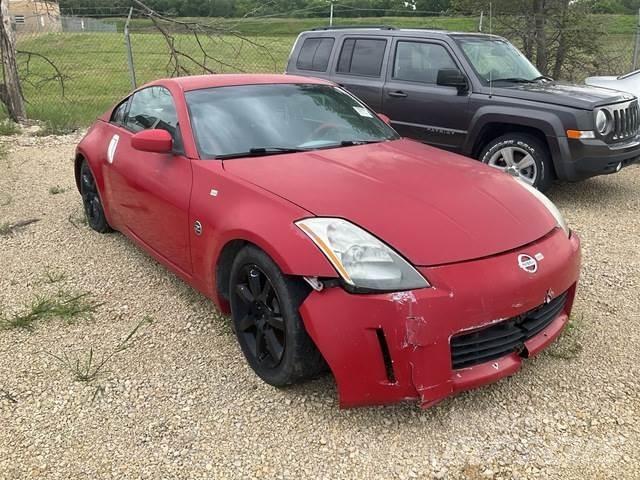 Nissan 350Z Automobily