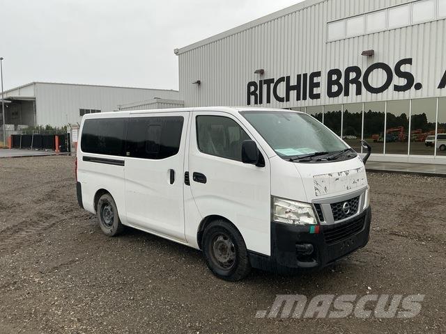 Nissan Caravan Minibusy