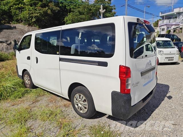 Nissan Caravan Minibusy