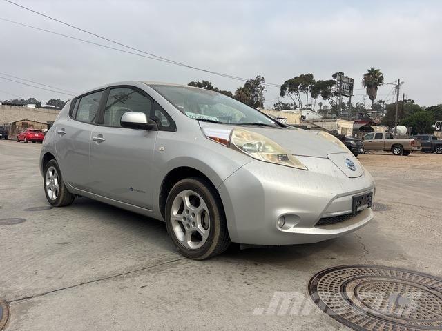 Nissan Leaf Automobily