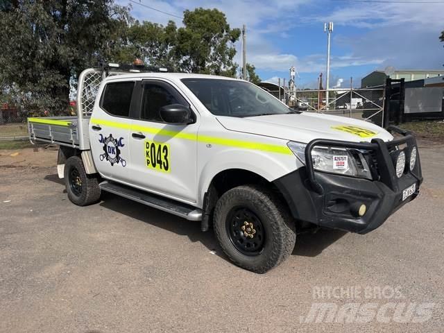 Nissan Navara Nakladacia/sklápacia bočnica