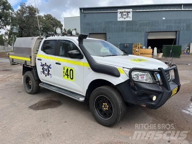 Nissan Navara Nakladacia/sklápacia bočnica