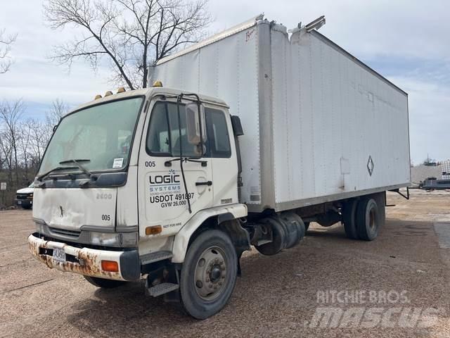 Nissan UD2600 Skriňová nadstavba