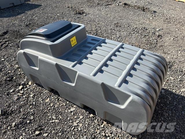  Olsen DD500 Nádrže na palivo a aditíva