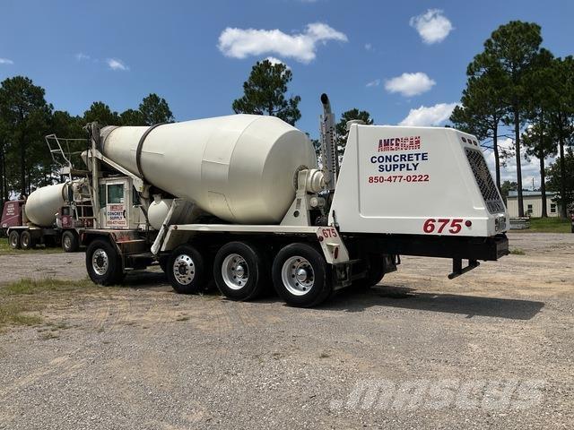 Oshkosh  Ďalšie nákladné vozidlá