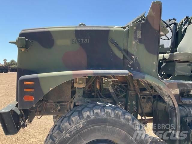 Oshkosh AMK23A1 Skriňová nadstavba