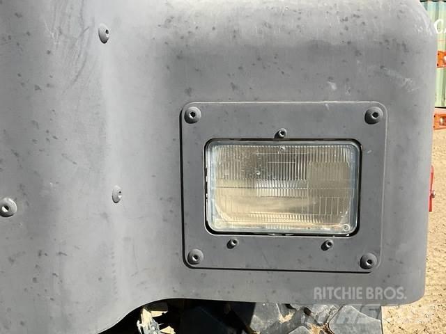 Oshkosh AMK29A1 Sklápače