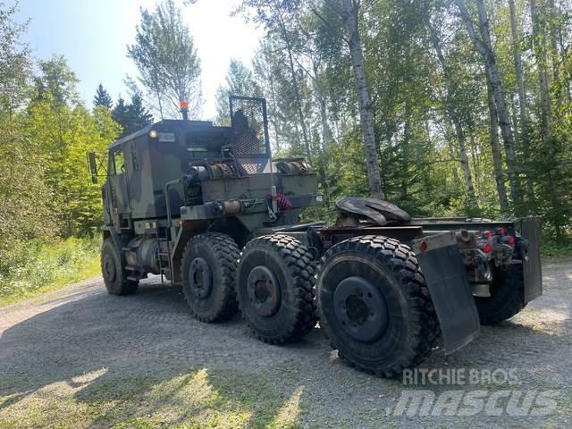 Oshkosh M1070 Ťahače