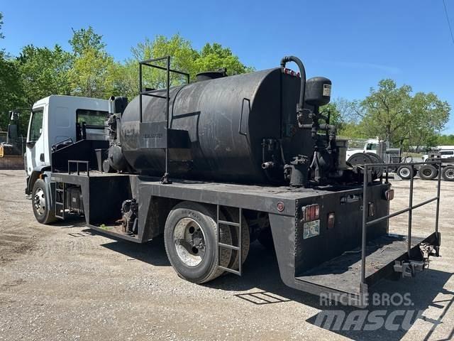 Peterbilt 220 Ďalšie nákladné vozidlá