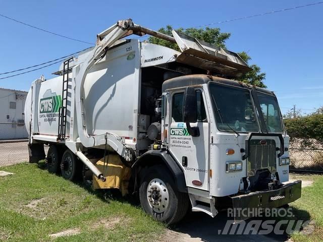 Peterbilt 320 Smetiarske vozidlá