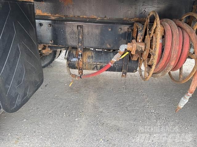 Peterbilt 330 Cisterny na vodu