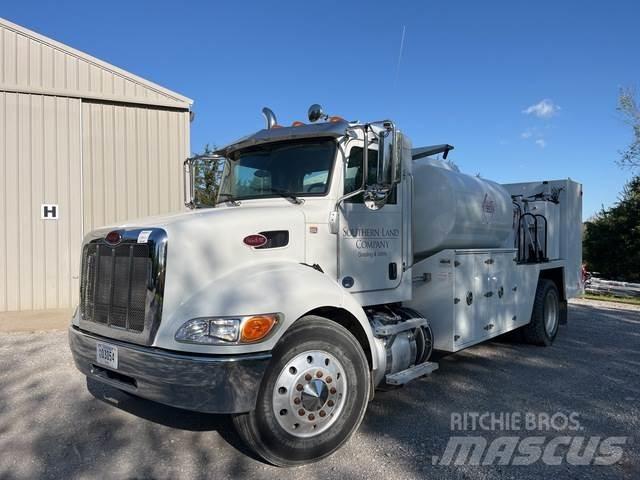 Peterbilt 337 Cisternové nákladné vozidlá