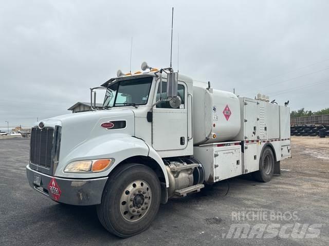 Peterbilt 337 Cisternové nákladné vozidlá