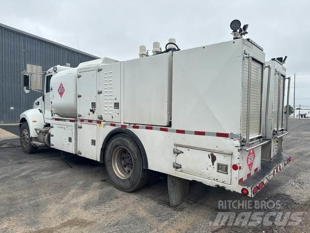 Peterbilt 337 Cisternové nákladné vozidlá