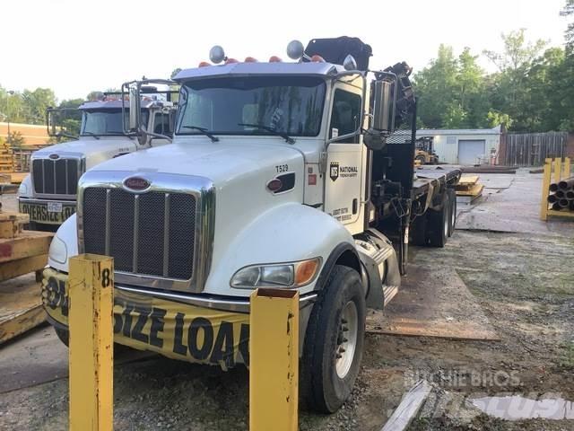 Peterbilt 348 Plošinové nákladné automobily/nákladné automobily so sklápacími bočnicami