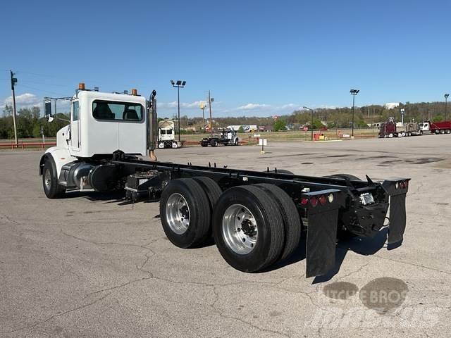 Peterbilt 365 Kabíny a interiér