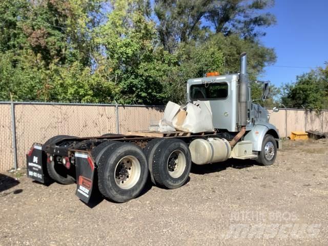 Peterbilt 365 Kabíny a interiér