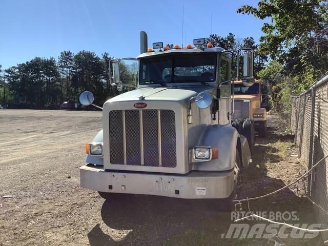 Peterbilt 365 Kabíny a interiér