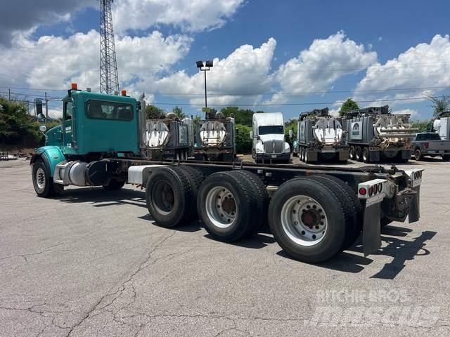 Peterbilt 365 Kabíny a interiér