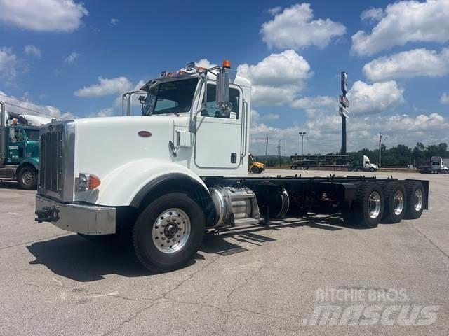 Peterbilt 365 Kabíny a interiér