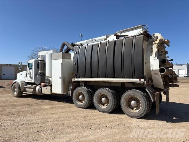 Peterbilt 367 Pásové rýpadlá