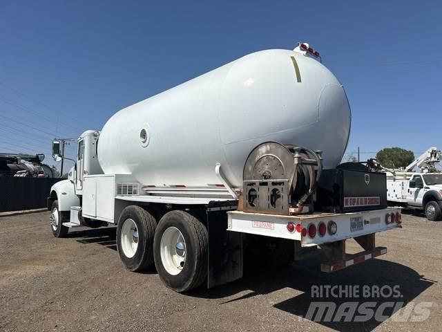 Peterbilt 382 Cisternové nákladné vozidlá