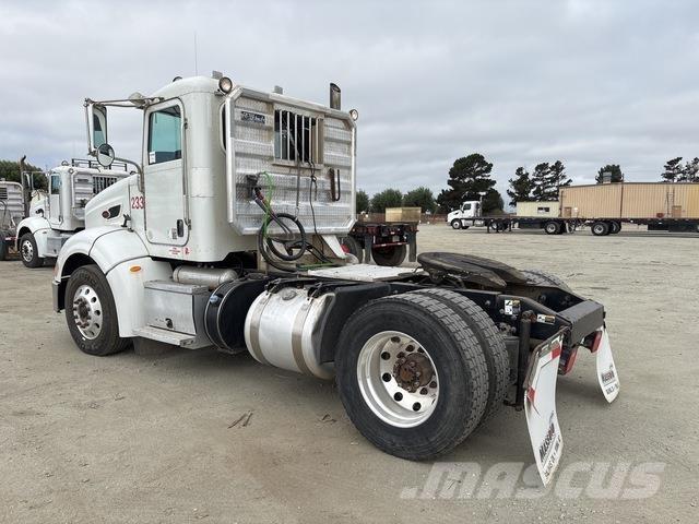 Peterbilt 384 Ťahače
