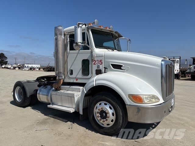 Peterbilt 384 Ťahače