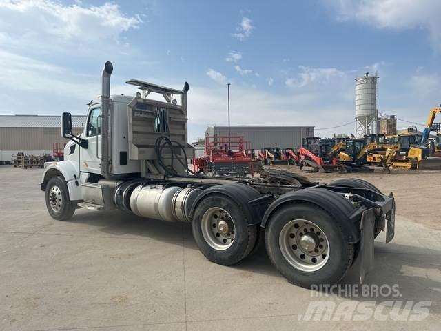 Peterbilt 567 Ťahače