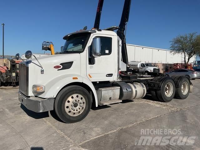 Peterbilt 567 Ťahače