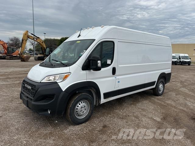 RAM 2500 Skriňová nadstavba