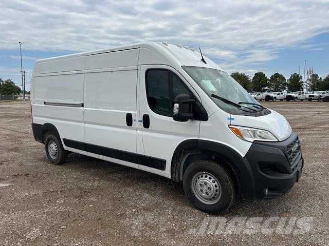 RAM 2500 Skriňová nadstavba