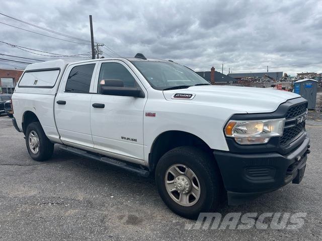 RAM 2500 Nakladacia/sklápacia bočnica