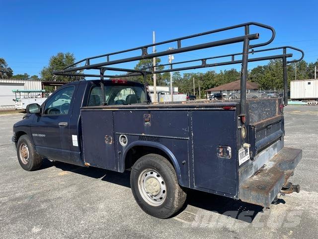 RAM 2500 Nakladacia/sklápacia bočnica