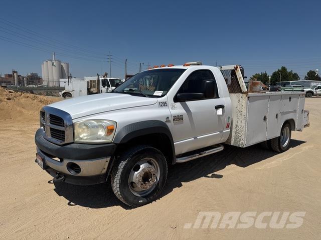 RAM 4500 Komunálne / Multi-úžitkové vozidlá