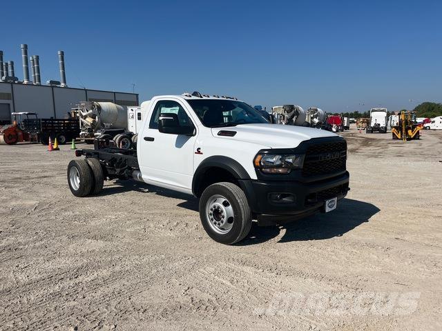 RAM 5500 Kabíny a interiér
