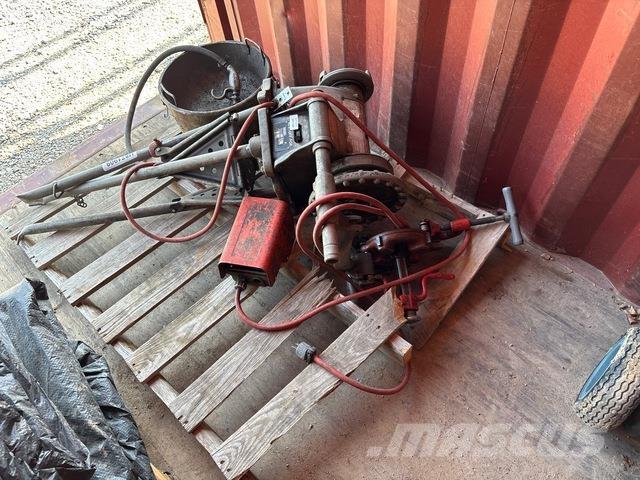  Ridgid 300-12 Potrubné zariadenia