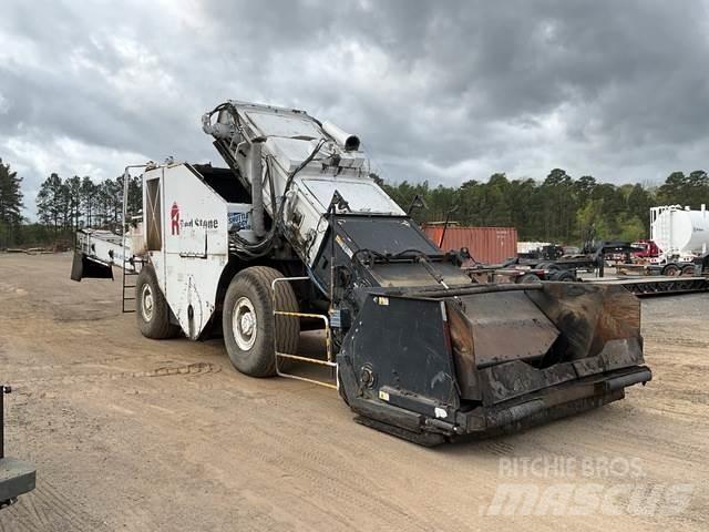 Roadtec 2500E Stroje pre prepravu materiálov