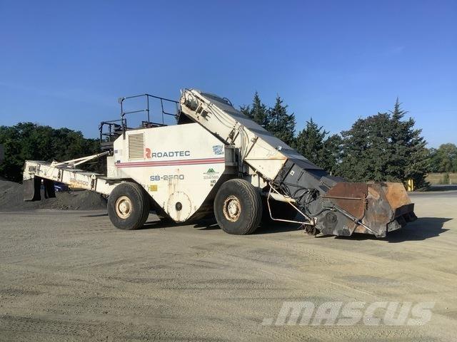Roadtec SB2500 Stroje pre prepravu materiálov