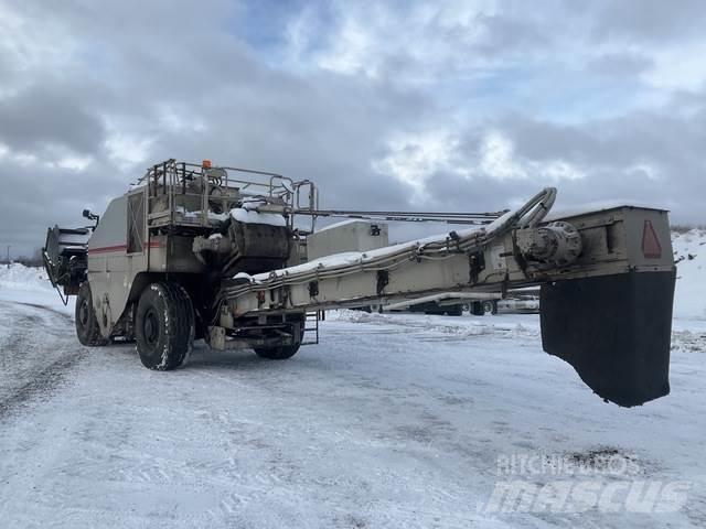 Roadtec SB2500D Stroje pre prepravu materiálov