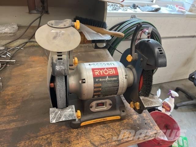  Ryobi BGH827 Mlecie stroje