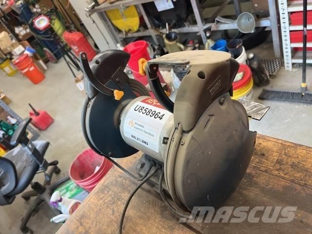  Ryobi BGH827 Mlecie stroje