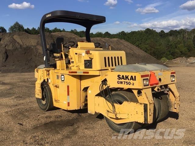 Sakai GW750-2 Pneumatikové valce