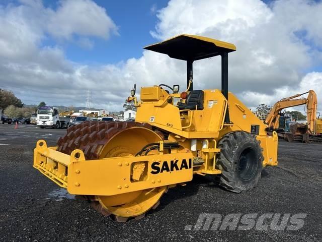 Sakai SV400TF Ťahačové valce