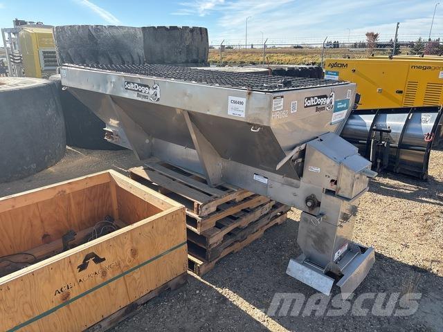  Salt Dogg Posýpače soli a piesku