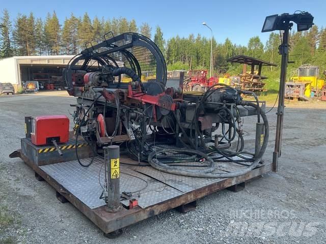 Sandvik DE140i Povrchové vrtné súpravy